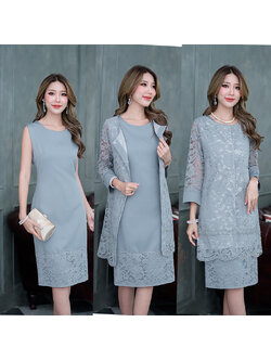 kudapyเดรสสูท+เสื้อคลุมสีเทา ผ้าพื้นแขนกุดแต่งลูกไม้ช่วงชายกระโปรง