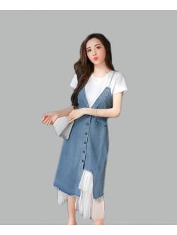 ชุดเดรสยีนส์เนื้อดีมากค่ะ สายเดี่ยว ดีไซน์เก๋ ดีไซน์เก๋สุดๆๆ ชายกระโปรงชายไม่เท่าและแต่งด้วยผ้ามุ้งสีขาว