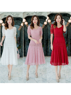 kudapy เดรสสั้นสีแดง/สีชมพู/สีขาว คอวีเว้าอกแขนตุ๊กตาผ้าลูกไม้สวยดูดี