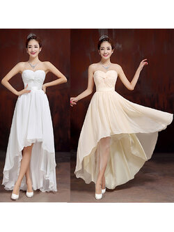 kudapy เดรสสั้นสีครีม/ขาว ราตรีสั้น เกาะอก หน้าสั้นหลังยาว คอจับเดรปรูปหัวใจ