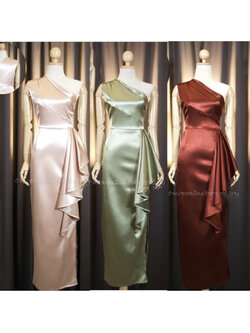 kudapy เดรสยาวออกงานสีแดงไวน์/สีครีมทอง/สีเขียวอมเทา/สีแดง บ่าเดี่ยว อกประกอบห้าชิ้น จีบสะโพก ผ่าข้าง เนื้อผ้า duchess อัดกาว เงาหนาเก็บทรง