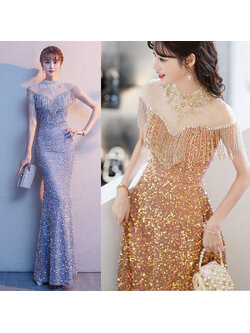 kudapy (พรีออเดอร์ 15-30 วัน) ชุดราตรีไปงาน ชุดราตรียาวคอจีนสีชมพูโรสโกลด์ /สีฟ้าเทา แต่งลูกไม้ประดับเพชรที่คอ แต่งลูกปัดรอบไหล่เป็นรูปตัววีด้านหน้า ตัวเดรสปักกลิสเตอร์ทั้งชุดเล่นแสงวิบวับ