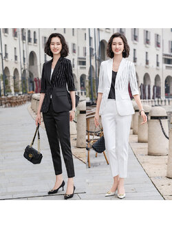 kudapy ชุดสูททำงานผู้หญิงสีดำ/สีขาว ลายทางตรงแขนสามส่วนพร้อมกางเกง