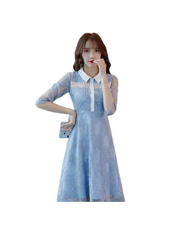 ชุดเดรสสีฟ้า ผ้าลูกไม้เนื้อดี แขนยาวสี่ส่วน คอปกสีขาว มีกระดุมผ่าหน้าอก L
