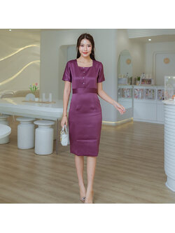 kudapy เดรสสั้นสีม่วง คอเหลี่ยม กระโปรงทรงสอบผ่าหลัง ผ้าjapan