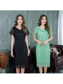 kudapy เดรสสั้นสีเขียว/สีดำ ผ้าลูกไม้เงาทอลายผ้าผสมเลื่อมสวยงาม รอบคอตกแต่งดอกไม้รอบคอสวยหวาน