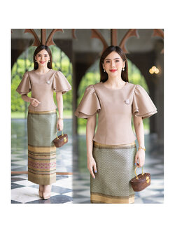 kudapy เสื้องานผ้าไหมฝรั่งเศสสีพื้น อัดกาวให้ทั้งตัว ทรงสวยตามแบบ การตัดเย็บเนียบ ทรงสวย ใส่สวยทุกรูปร่าง (เฉพาะเสื้อ)