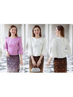 kudapy (เฉพาะเสื้อ) เสื้อสีขาว/สีม่วง ผ้าไหมประยุกต์ อัดกาวทั้งตัว ทรงสวยแต่งปลายแขนสวยดูดี อยู่ทรง มีซิปหลังสวมใส่ง่าย งานสวยใส่ออกงานหรู