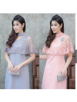 kudapy เดรสสีเทา /สีโอรส (เหลือ M) คอวี แต่งลูกไม้คลุมด้านบนสวยๆ ตัวชุดเป็นผ้าสีพื้นเนื้อดี มีซับในในตัว ซิบซ่อนด้านหลัง