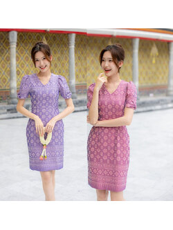kudapy เดรสสั้นสีชมพู/สีม่วง ผ้าไทยลายตัวเอสคอวี