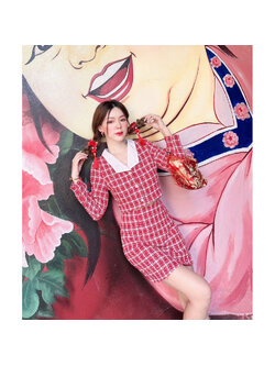 kudapy เซตสีแดงแขนยาว ผ้าทวิต ช่วงอกแต่งคอปก งานผ้าสวย ลายสวย