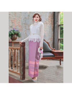 kudapy เซตเสื้อลูกไม้แขนยาวสีขาว+ผ้าถุงทอลายสีชมพูตามแบบ สามารถสั่งยกชุด หรือสั่งแยกชิ้นได้ค่ะ