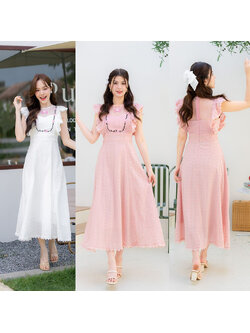 kudapy เดรสยาวสีชมพู/สีขาว ออกงานตัวยาวผ้าฉลุแต่งอกผ้าแก้วปักลายดอก เนี้ยบสุดๆมีสองสีให้เลือก โทนสุภาพใส่ได้ไม่มีเอ้าท์