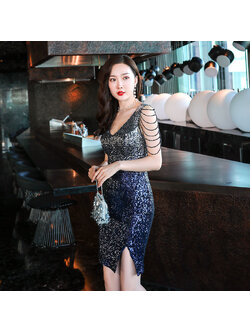 kudapy เดรสสั้นสีกรมท่า แขนกุดแต่งลูกปัด ปักเลื่อม ทรงเข้ารูป แนวเรียบหรู สวยดูแพง (ผ้ายือดตามหุ่น)