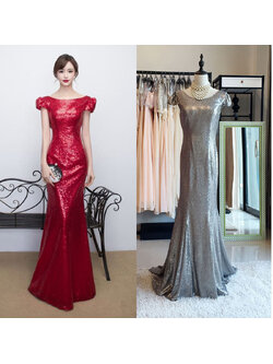 kudapyเดรสยาวสีเทา/สีแดง แบบแขนสั้น ผ้าหลัง เนื้อผ้าแต่งเลื่อมทั้งตัว ทรงหางปลา