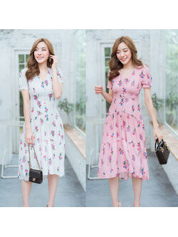 kudapy เดรสยาวสีชมพู,ขาว แต่งกระดุมลายดอกสวยดูดี