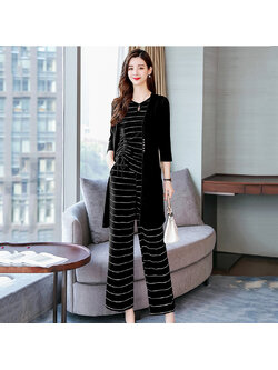 kudapy ชุด set 3 ชิ้นสีดำ เสื้อ+กางเกง+เสื้อคลุมแขนยาว ลายทาง