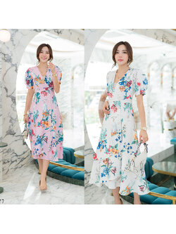 kudapy เดรสยาวสีชมพู/สีขาว ป้ายหน้าหางปลาสวยดูดีใส่สบายมากๆ