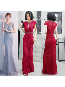 kudapy ชุดราตรียาวสีเทาเงิน/สีแดง เดรสออกงานยาวช่วงปกปักคริสตรัล แขนสั้น กระโปรงทรงหางปลา สวยหรูดูแพง เหมาะสำหรับใส่เป็นชุดราตรี ชุดออกงาน ชุดไปงานแต่ง