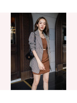 kudapy set สูท 3 ชิ้น ใช้ผ้าเกรดอย่างดีในการตัด งานสวยมากๆๆ มีซับทั้งชุด