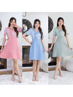 kudapy เดรสสั้นสีฟ้า สีเขียว สีชมพู สีพื้นทรงบานแต่งเสื้อลาย+กระดุม 3 ชิ้น