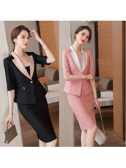 kudapy ชุดสูททำงานผู้หญิงสีดำ/สีชมพู ปกเบจแขนสามส่วนพร้อมกระโปรง จุดเด่นของชุดนี้คือการออกแบบให้กระชับเข้ารูปเป็นแขนสามส่วน