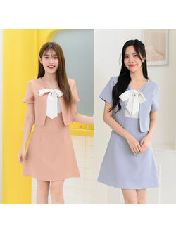 kudapy เดรสคอกลมแขนสั้น ตัดต่อสองชั้นเล่นสีทูโทนด้านในสีขาวออฟไวท์ แต่งโบว์น่ารัก