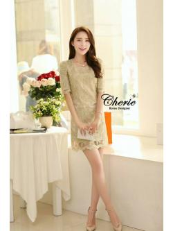 kudapy เดรสผ้าลูกไม้สีเหลือบทองลายดอกไม้