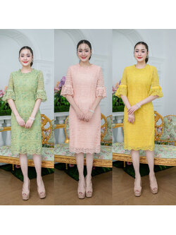 kudapy เดรสสั้นสีชมพูโอรส/สีเขียว/สีเหลือง ลูกไม้ตัวสวย ผ้านิ่ม รุ่นนี้ดีไซน์สวยหวานมากค่ะ ทรงใส่ง่าย ช่วงปลายแขนระบายรอบแขนแต่งโบว์