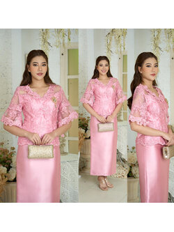 kudapy ชุดเซทสีชมพู ผ้าไหมญี่ปุ่นเนื้อหนา เสื้อคอวีแต่งลูกไม้เนื้อนิ่ม แขนระบาย เย็บไล่ความยาวให้ทรงแขนเสื้อเก๋