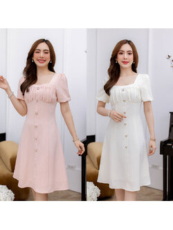kudapy เดรสสั้นสีชมพูโอรส/สีครีม ผ้าปั๊มลาย ผ้าพริ้วทิ้งตัวสวยใส่สบาย ไม่ยับง่าย มีดีเทลเย็บจั้มช่วงอกและแขนจั้มเพิ่มความหวาน