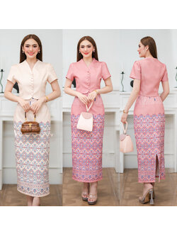 kudapy Set 2 ชิ้น (เสื้อ+กระโปรงยาว)งานผ้าโพลีเอสเตอร์งานพิมพ์ลาย เนื้อผ้าอัดกาว ตัวเสื้อคอวี แต่งกระดุมหลอก ตัวกระโปรงผ่าหลังเล็กน้อย