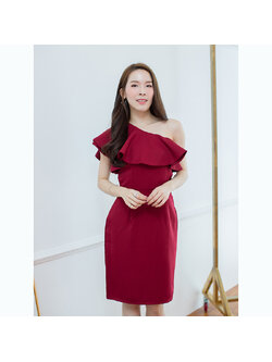 เดรสสั้นออกงานสีแดงเลือดหมู ไหล่เฉียงแต่งระบายรอบๆ