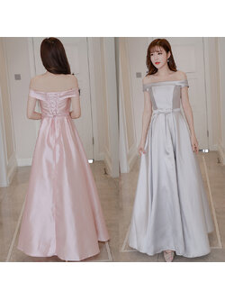 kudapy ชุดราตรียาวผ้าซาติน สีชมพูอ่อน/สีเทา เดรสเปิดไหล่ สีสวยตามแบบ