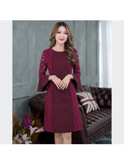 kudapy เดรสสั้นสีแดงเลือดหมู คอกลมแขนยาวสามส่วน ผ้าลูกไม้ผสม แต่งแขนกระดิ่ง มีซับใน ซิบหลังอย่างดีค่ะ