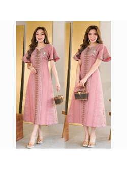 kudapy เดรสยาวสีชมพูอ่อน ผ้าฝ้ายทอลายขอพระราชทาน อัดกาวทั้งชุด ตัวนี้ใช้ผ้าเยอะมากค่ะ 3เมตรครึ่ง