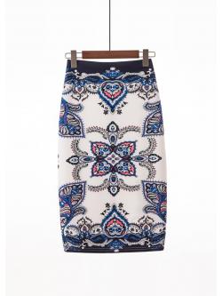 กระโปรงแฟชั่นสีขาวแต่งลาย กระโปรงผ้าเนื้อนุ่มทรงสอบใส่ทำงาน