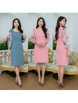 kudapy เดรสสสั้นสีฟ้าคราม/สีชมพูกลีบบัว ไตล์เรียบ ผ้าพื้นดีไซน์คอเหลี่ยม ต่อเอว แขนห้าส่วน เพิ่มความสวยหวานช่วงแขนต่อผ้าชิฟฟ่อนลายดอกไม้