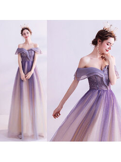 kudapy ชุดราตรียาวสีม่วงลาเวนเดอร์ ทรงเปิดไหล่ดีเทลสวยตามแบบงานหรูมากค่ะ (พรีออเดอร์นะคะ รอสินค้า 10-20 วัน)