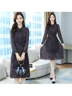 kudapy เดรสสั้นสีกรมท่า ผ้าชีฟองเนื้อดี พิมพ์ลายดอกไม้เล็กๆๆ แขนยาว