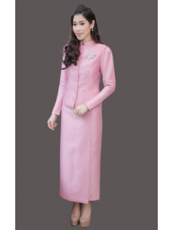 ชุดไทยจิตรลดาสีชมพู เซ็ท 2 ชิ้น เสื้อผ้าไหมกระดุมหน้า + พร้อมกระโปรงทรงสอบ