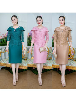 kudapy เดรสสั้นสีน้ำตาลทอง/สีชมพู/สีเขียว งานผ้าไหมญี่ปุ่นบวกกับลูกไม้เงาทอผสมดิ้นปักตกแต่งเลื่อม เป็นผ้าไหมตีเกร็ดโอบไหล่สไตล์ราตรี