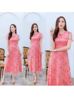 kudapy ชุดราตรีปักกลิตเตอร์สีชมพูโอรส เดรสยาวคอกลมแขนสั้นระบายซีทรู ซับใน ซิบหลัง งานผ้าซาตินเนื้อนุ่ม