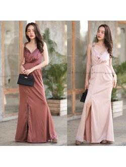kudapy แม็กซี่เดรสยาวใส่ออกงาน สีน้ำตาล/สีชมพู คอวี ผ้าวาเลนติโน่ เนื้อผ้านิ่ม แต่งดีเทลเพิ่มอะไล่ทองช่วงไหล่