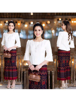 kudapy (ฉพาะเสื้อ) เสื้อผ้าไหม คอกลม สีขาว สีส้ม สีม่วงเข้ม สีม่วงอ่อน สีฟ้า แต่งกระดุมปลายแขน เอวปล่อย ทรงสวยหรู ซิปหลัง สวมใส่สบาย ชุดไทยประยุกต์