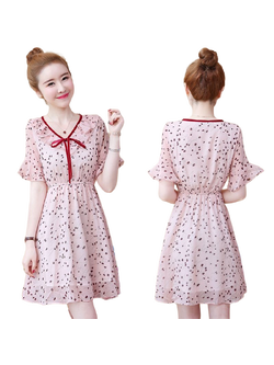 kudapy เดรสสั้นผ้าชีฟองสีส้มโอรส แต่งโบว์สีแดง พิมพ์ลายตามแบบ เอวจั้มยืดหยุ่นได้น้าาาา