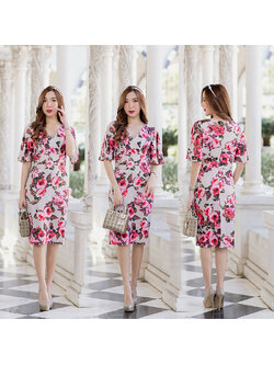 kudapy เดรสสั้นสีครีมสไตล์เรียบหรู มาพร้อมดีเทลสวยๆ ลายผ้าสวยมาก มีซิปหลัง