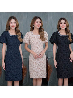 kudapy เดรสสั้นสีกรม/สีครีม/สีดำ ทรงแขนตุ๊กตาพองสวยกำลังดี รอบคอประดับตกแต่งด้วยอะไหล่แบบเย็บที่รอบคอเพิ่มความหรูหรา