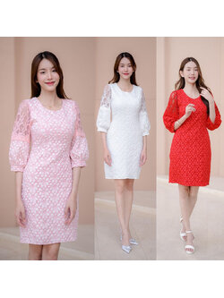 kudapy เดรสสั้นสีชมพู/สีขาว/สีแดง ผ้าทอลายนูนดอกไม้แขนตาข่าย