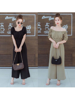 kudapy จั๊มสูทขายาวสีกากี/สีดำ ทรงสวย แต่งเปิดไหล่ แขนตุ๊กตา กระเป๋าข้าง ผ้าเนื้อดี